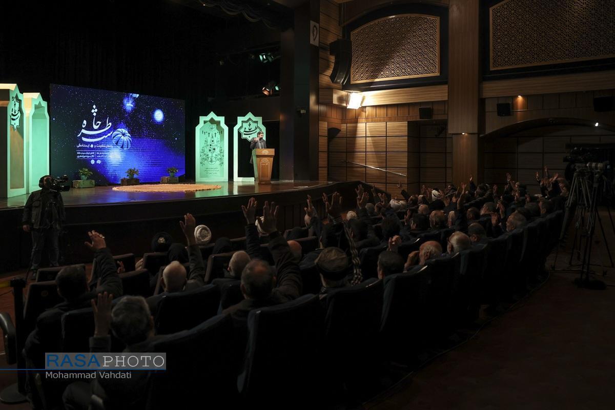 «شهید محققی» مدیری پیشگام، گره‌گشا و شایسته نعمت شهادت بود