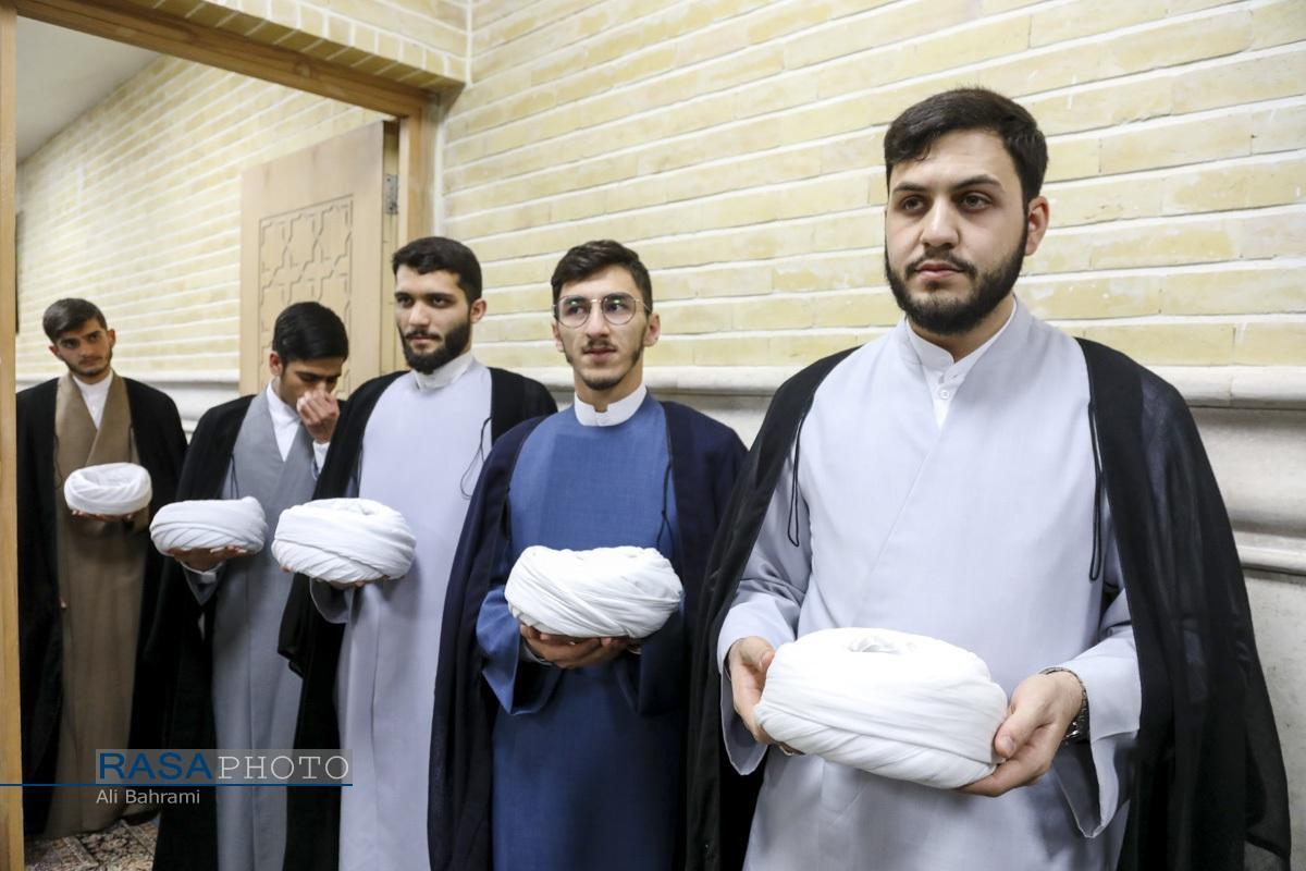 گزارشی از برگزاری گردهمایی فارغ‌التحصیلان و جشن عمامه‌گذاری در مسجد مقدس جمکران