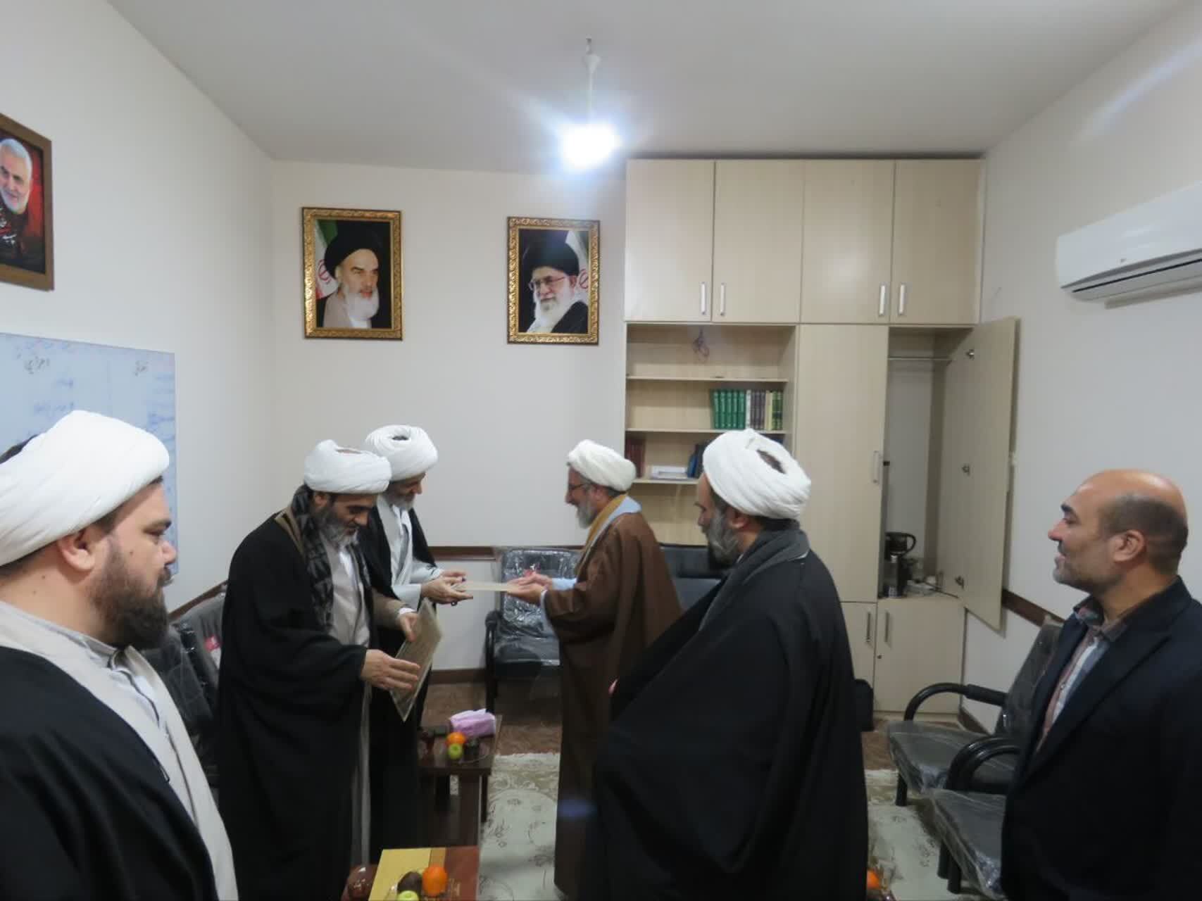 دیدار با یادگاران دفاع مقدس دیدار با یادگاران دفاع مقدس