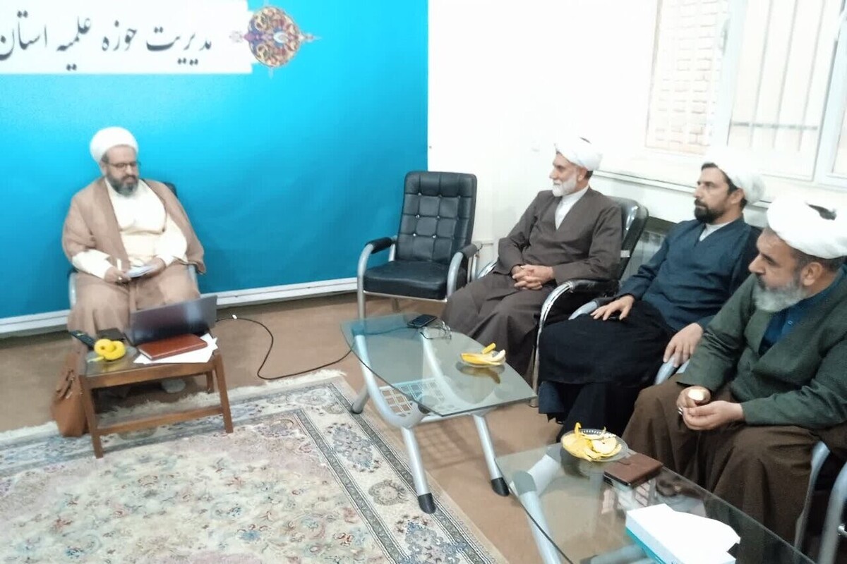 برگزاری جلسه شورای دارالقرآن حوزه علمیه استان کرمان