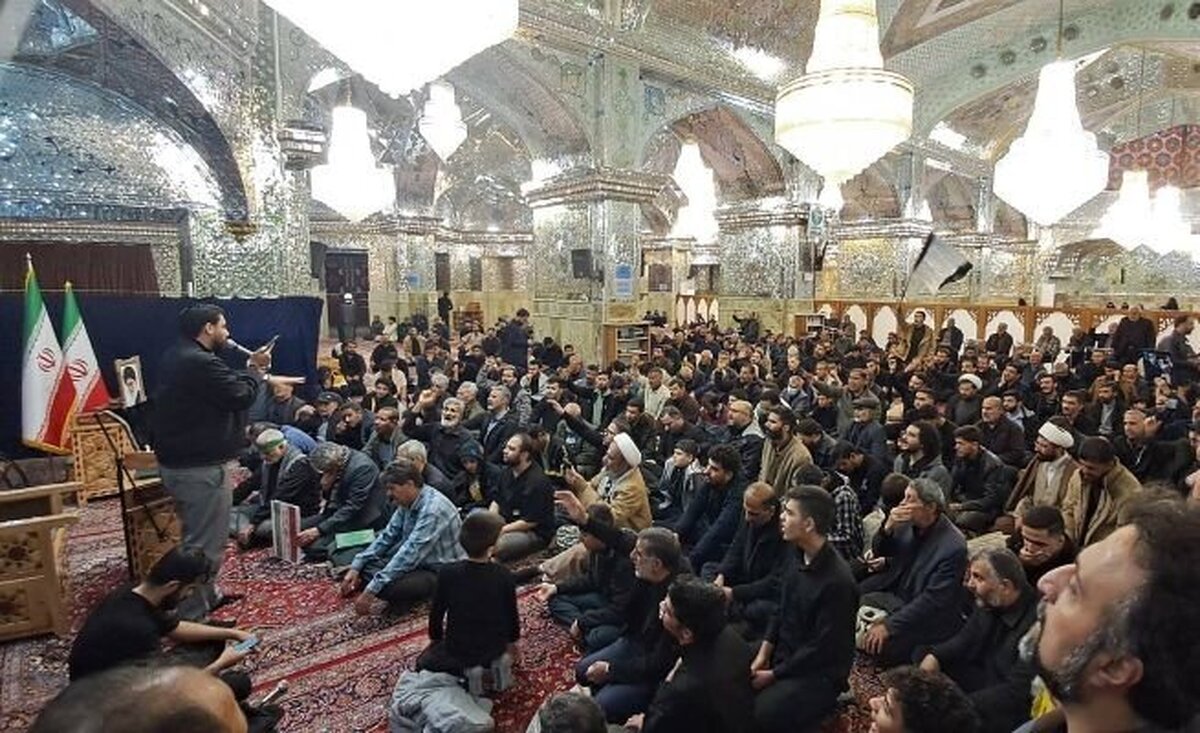 عزاداری مردم در حرم مطهر حضرت شاهچراغ+فیلم