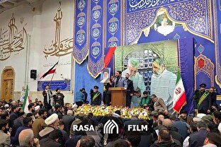 عزاداری زائران حرم بانوی کرامت در سوگ شهادت رهبر معظم انقلاب