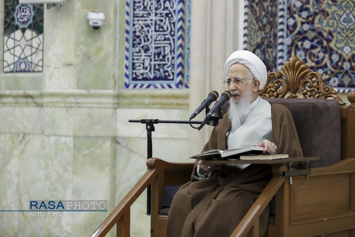 آیت الله خامنه‌ای عمر پر برکت خود را در صیانت از اسلام و استقلال مملکت صرف کرد