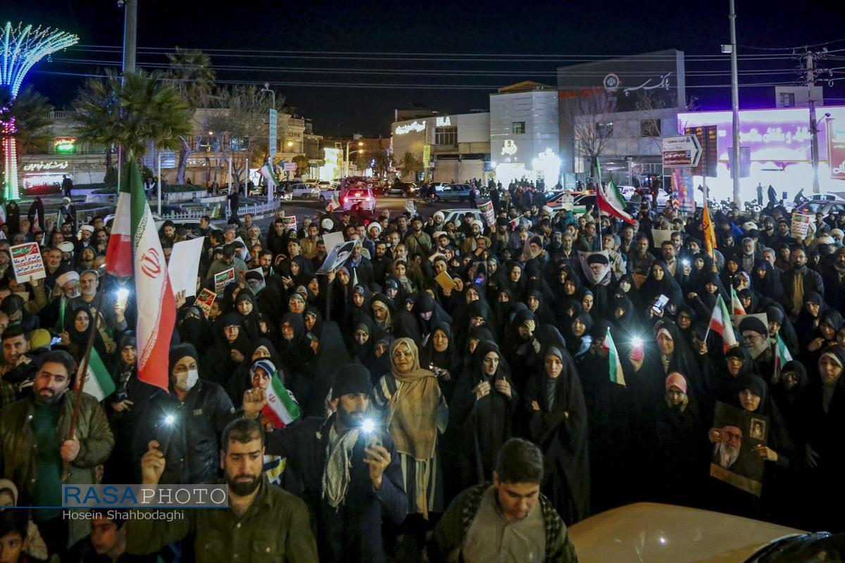 خروش انتقامی مردم قم در پی شهادت امام خامنه‌ای
