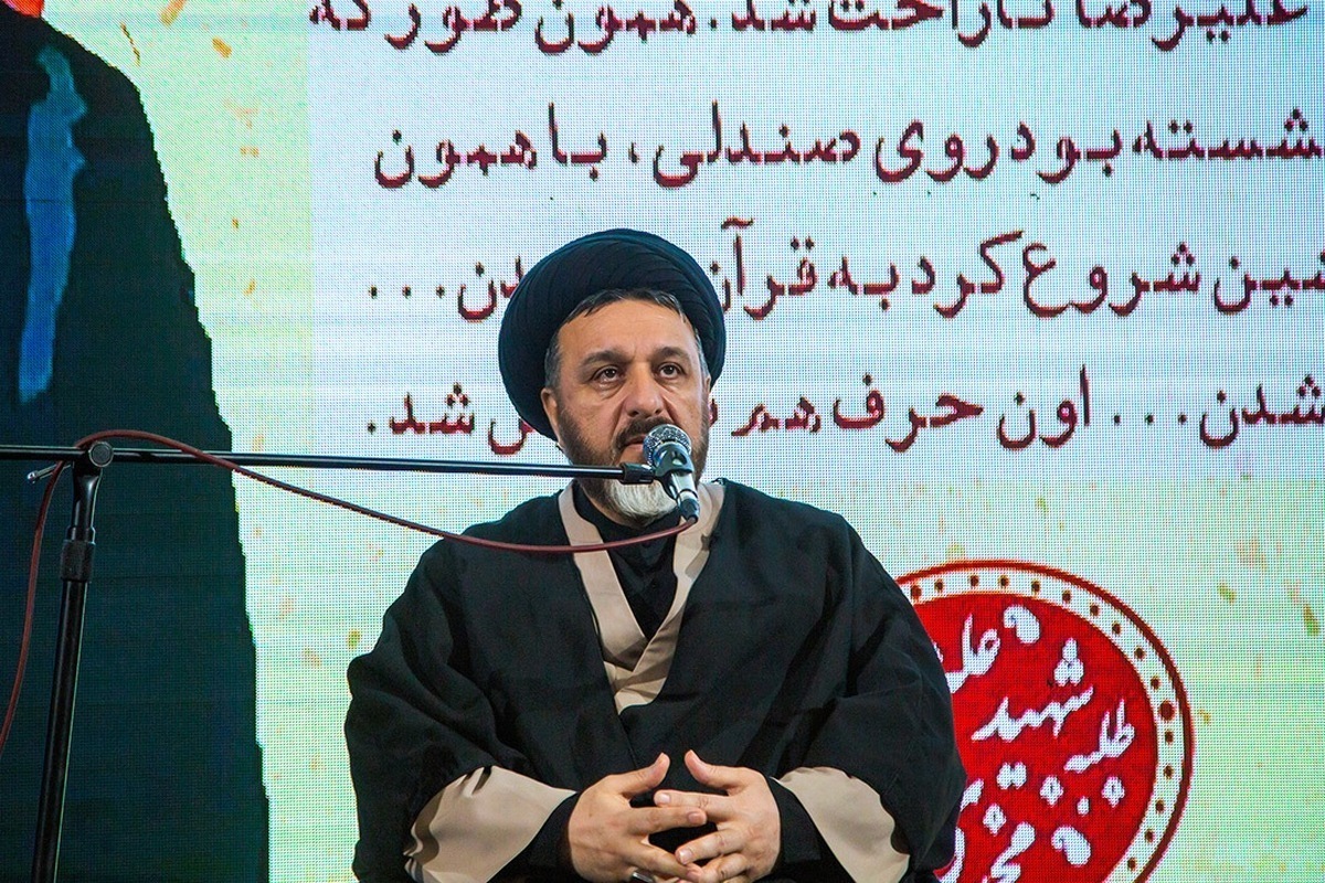 وحدت، اکسیژن حیات انقلاب و رمز پیروزی بر کفر است
