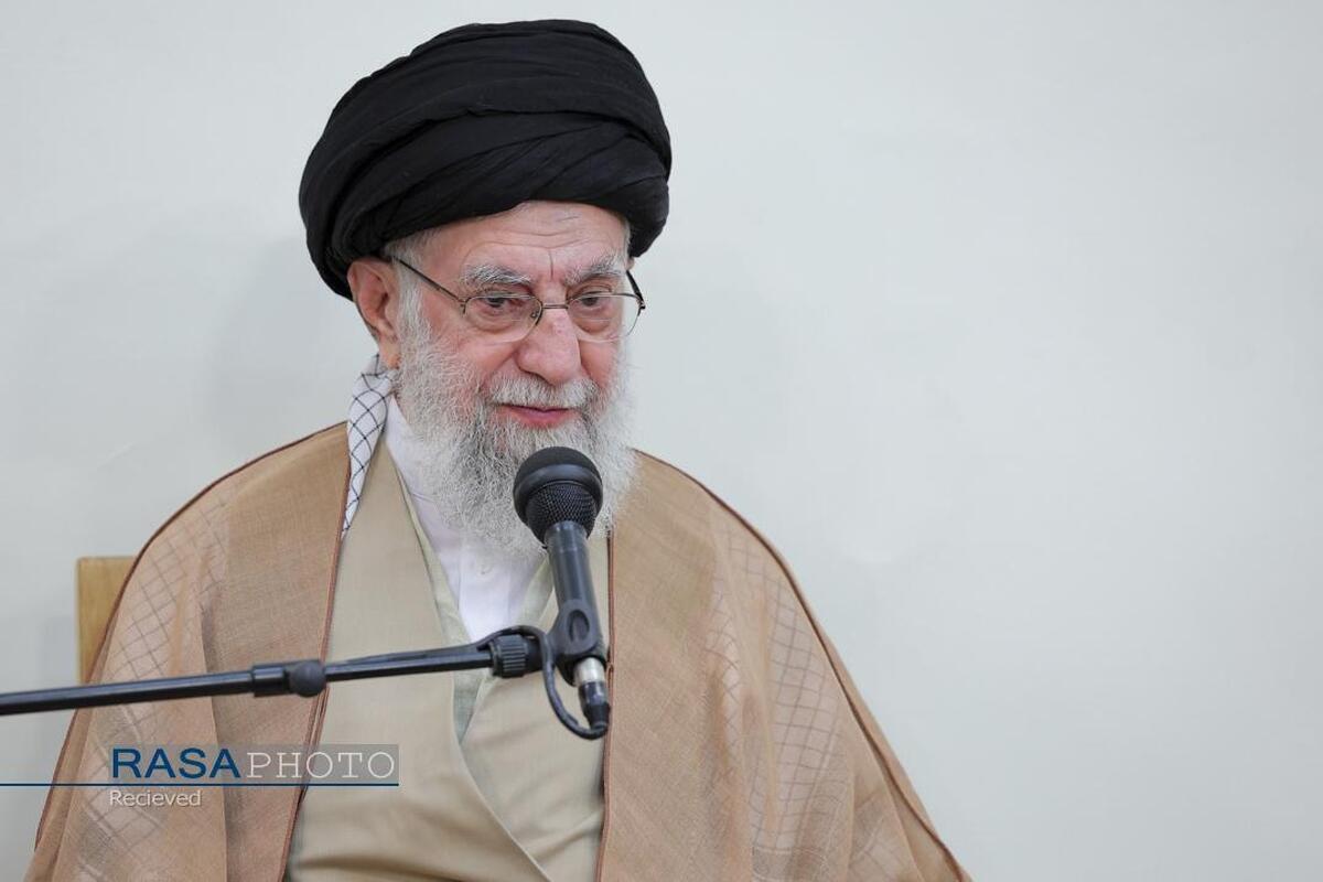 دشمن‌ شناسی و مردمی بودن از شاخصه های رهبر شهید انقلاب بود