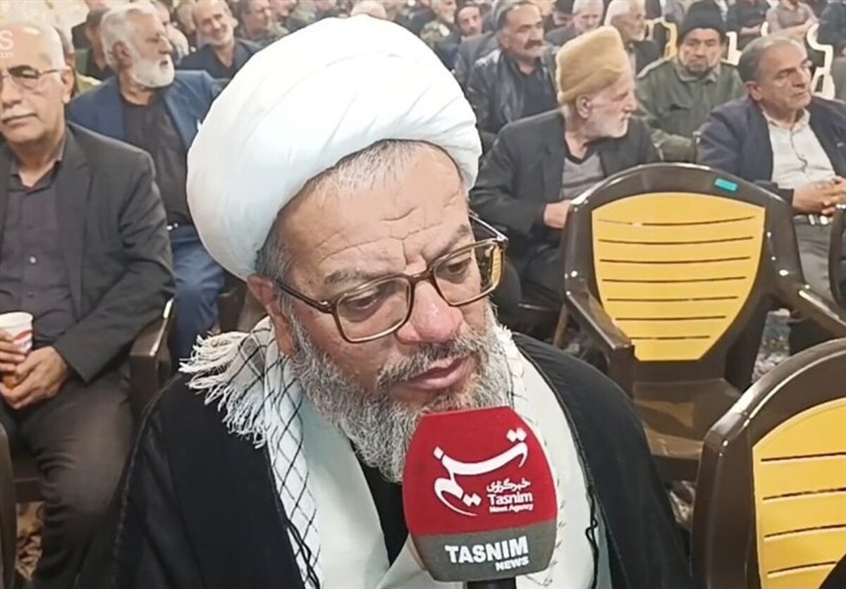 منظومه فکری امام خامنه‌ای، خط انقلاب را ترسیم کرد