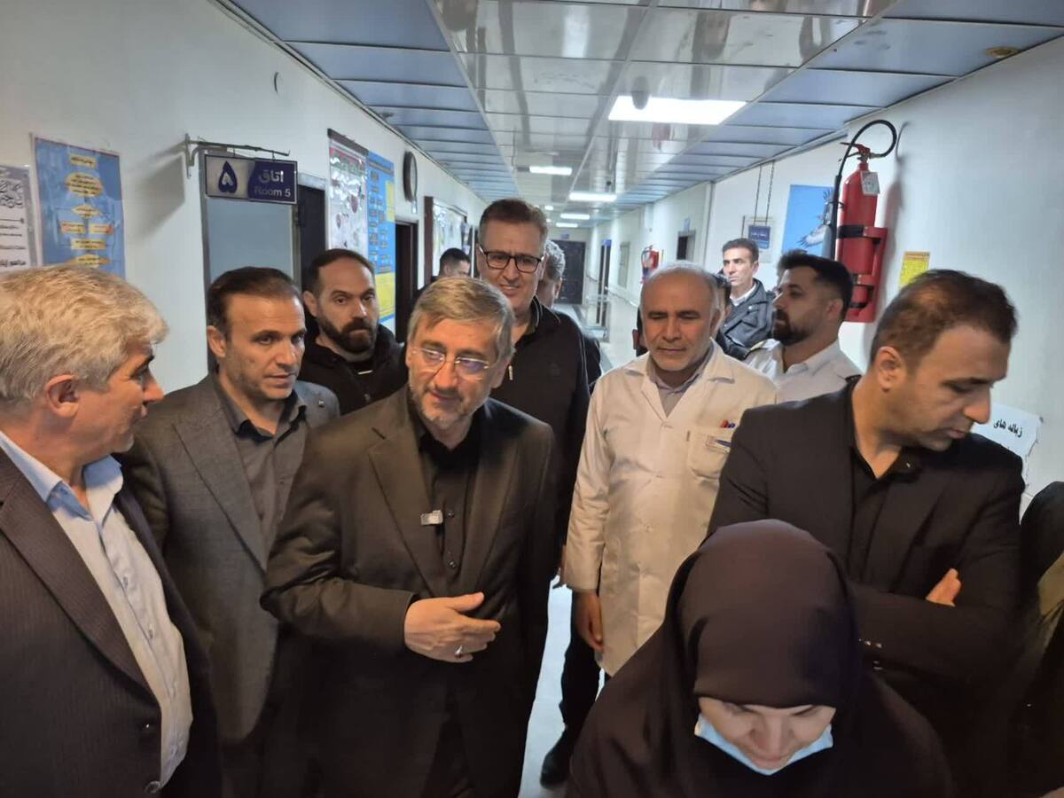 کادر درمان مانند خط مقدم جنگ مشغول خدمت رسانی هستند 

 