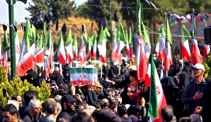 گزارش تصویری تشییع شهدای حملات دشمن امریکایی- صهیونی در کاشان