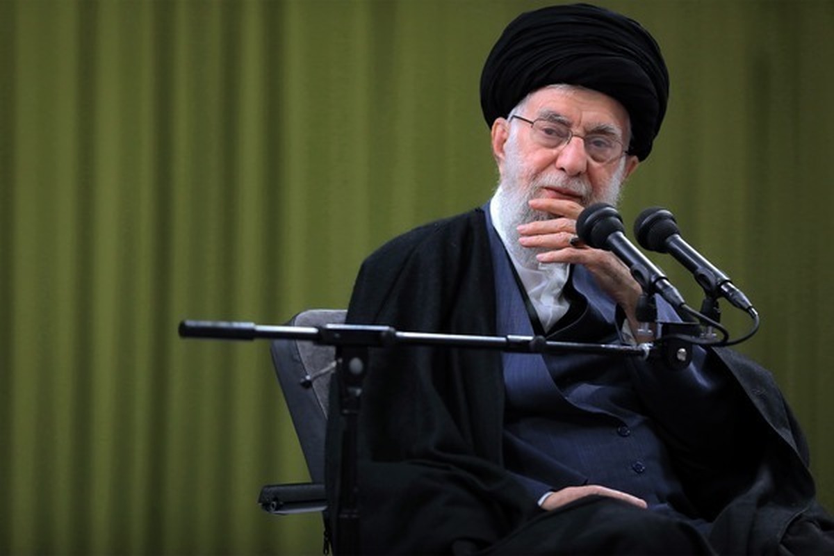 خبر رسيد از اين جاده ناگهان پر زد