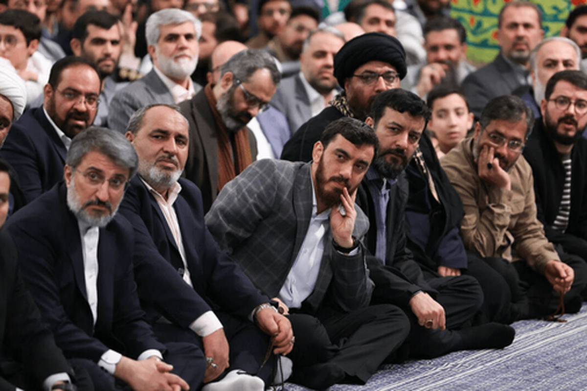بیعت مداحان با سومین رهبر انقلاب