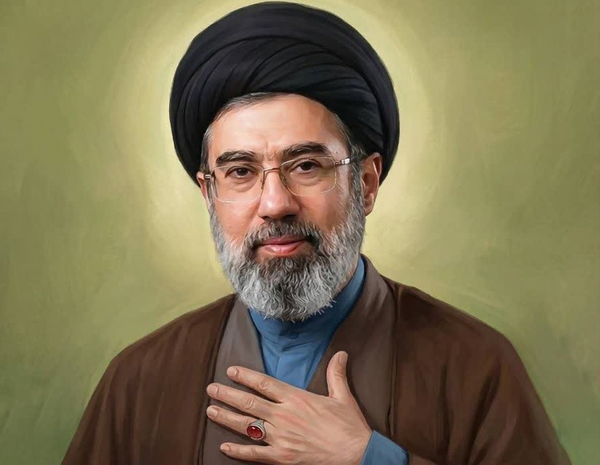 مروری بر فضائل رهبر جدید انقلاب اسلامی آیت الله سید مجتبی خامنه ای