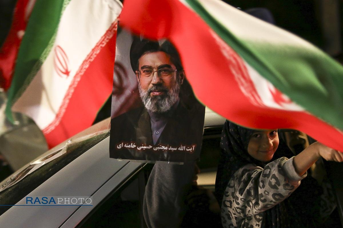 بیعت حماسی طلاب و اساتید حوزه‌های علمیه خواهران آذربایجان شرقی با سومین رهبر انقلاب اسلامی