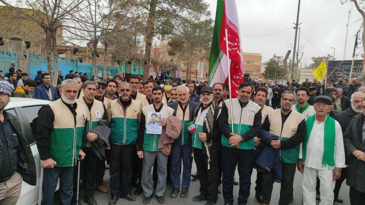 طنین خروش حماسی آران و بیدگل رضوی در راهپیمایی روز قدس همگام با ایرانِ جان