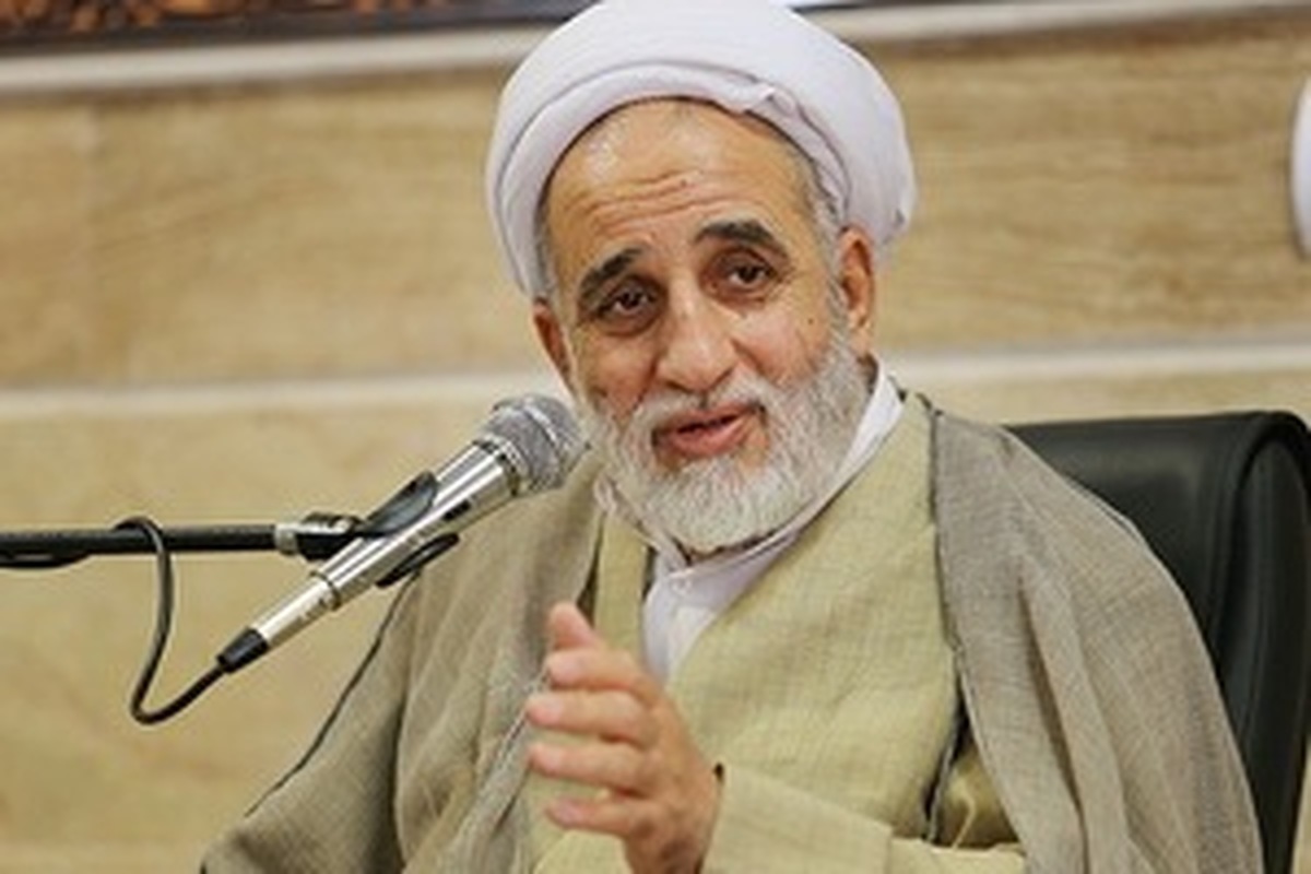 وحدت اجتماعی، رسالت سنگین روحانیت در دوران جدید/روحانیت باید الگوی عملی هم‌گرایی و خدمت بی‌منت باشد