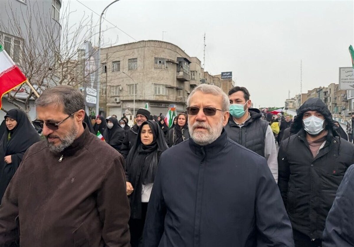 به آینده دنیای اسلام فکر کنید/ دشمن شما اسرائیل است نه ایران