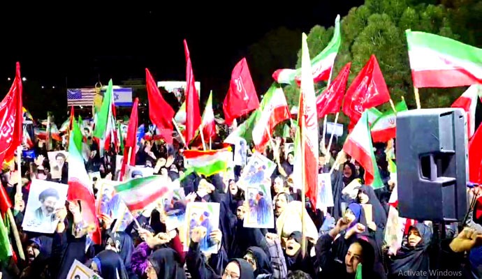 مردم کاشان پای انقلاب/ علمدار ولایت کاشونیا فدایت + عکس