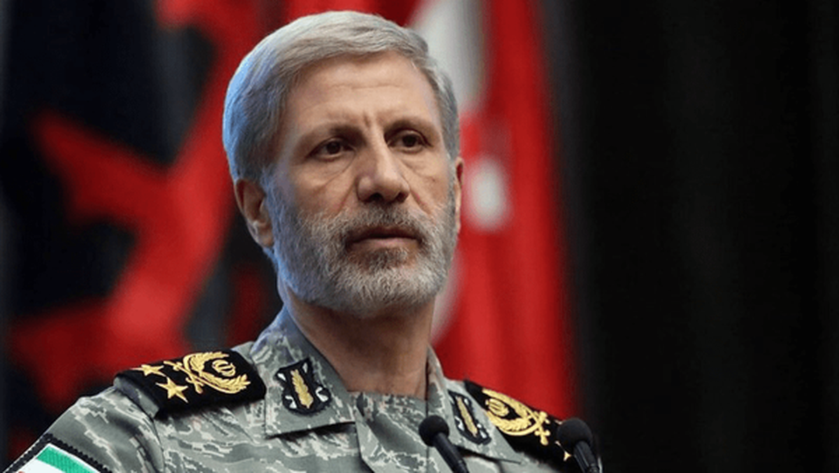 لاریجانی در هدایت امور حساس و سرنوشت‌ساز توانمند بود