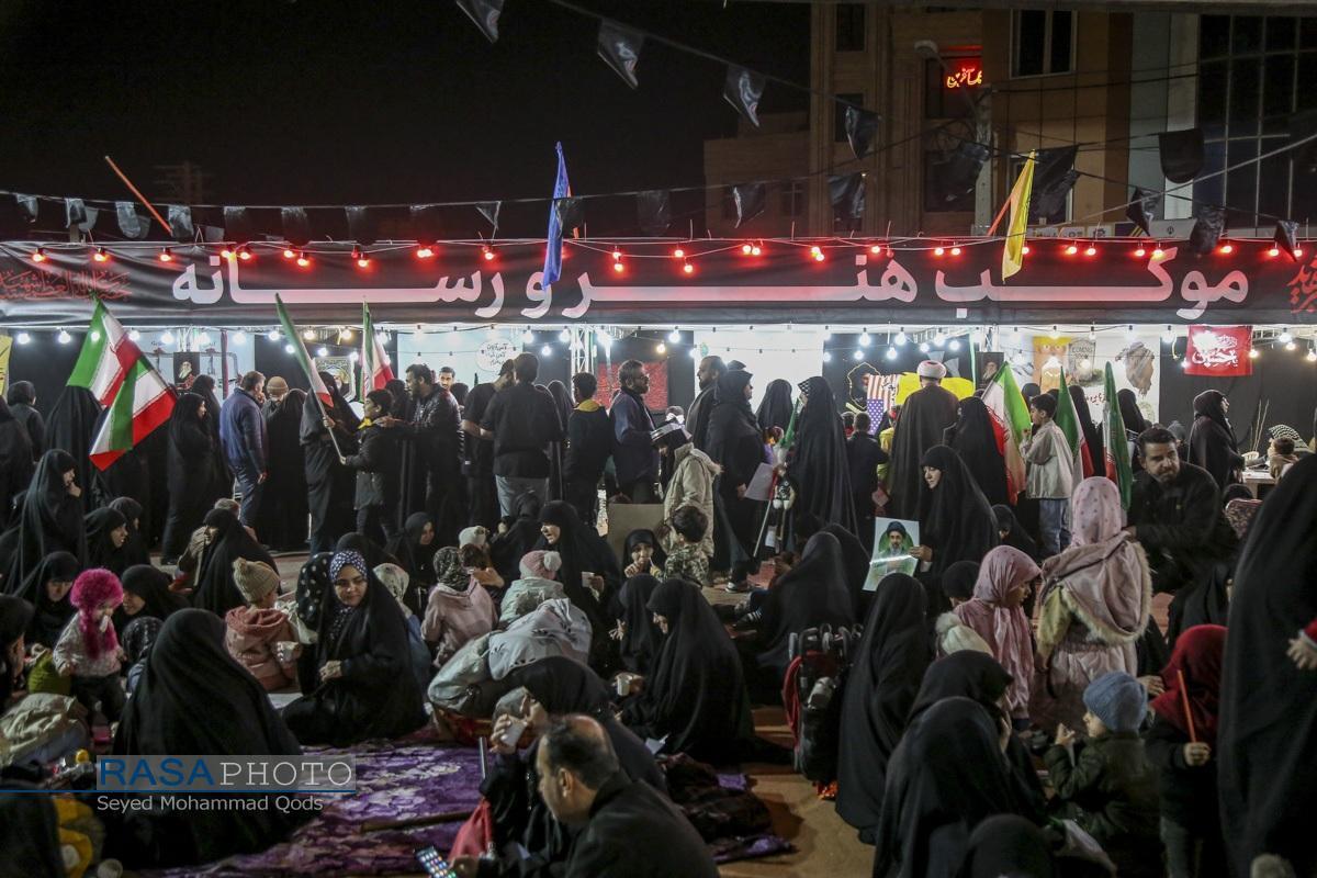 گزارشی از فعالیت‌های جهادی هنرمندان قم در موکب هنر و رسانه