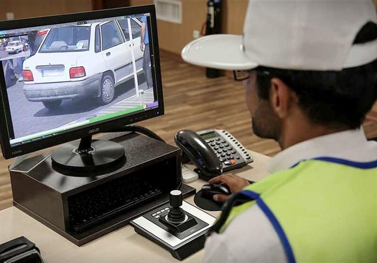 ثبت ۸۳۴ هزار تخلف به دلیل استفاده از تلفن همراه هنگام رانندگی