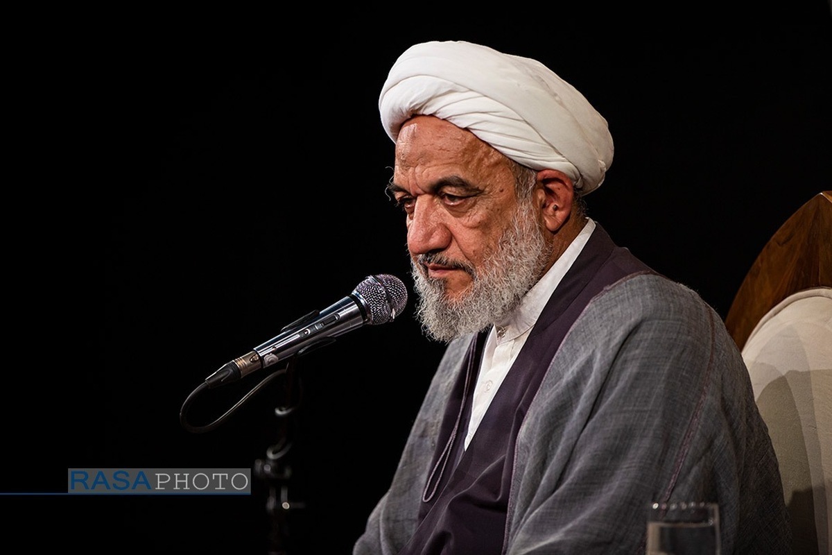 در دفاع از ارزش‌های انقلاب نباید از سرزنش‌ها ترسید