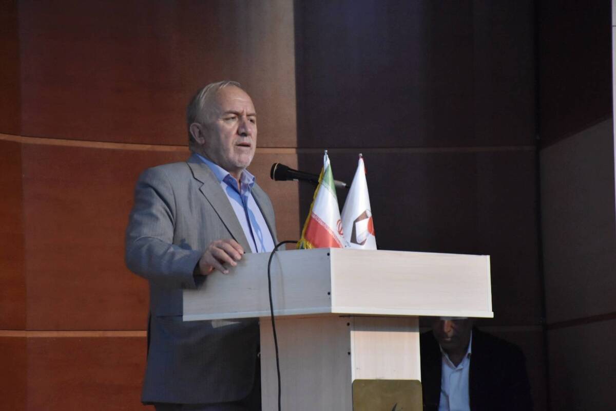 استمرار راه انقلاب مرهون خون شهدا، صبر و استقامت خانواده‌های آنان است

 



 