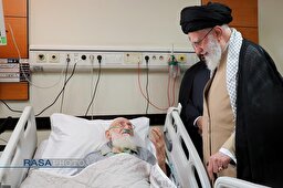 عیادت مقام معظم رهبری از حضرت آیت‌الله نوری همدانی