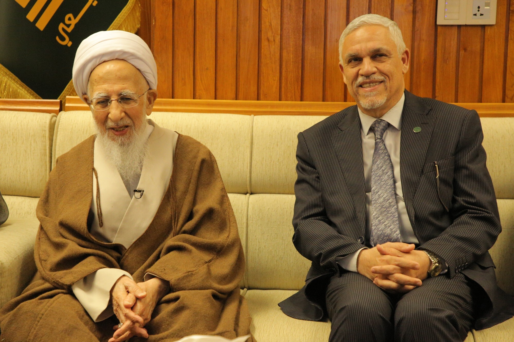 تشرف حضرت آیت‌الله جوادی آملی به آستان مقدس کاظمین + عکس