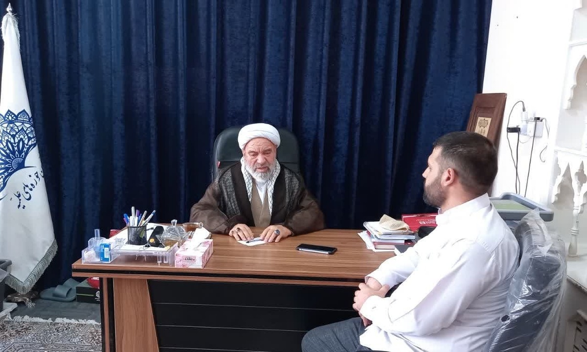 درخشش حوزه در جهان به برکت نقش آفرینی علمای بزرگ/نقش بی بدیل روحانیت در هدایت فکری جامعه