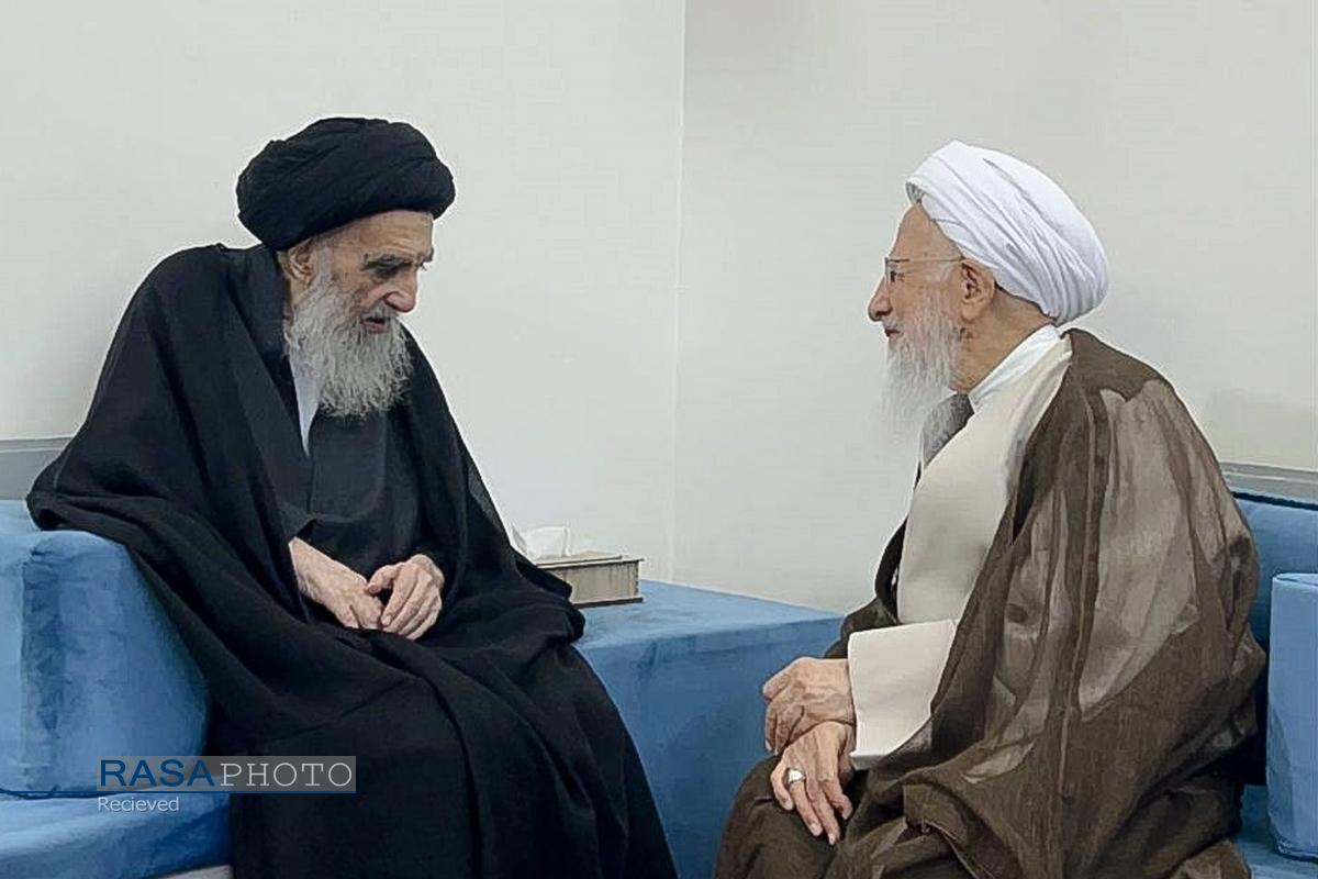 دیدار حضرت آیت‌الله جوادی آملی با حضرت آیت‌الله سیستانی در نجف اشرف