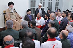 دیدار دست‌اندرکاران کنگره شهدای امدادگر با رهبر انقلاب
