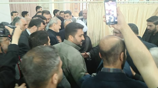 خبر در حال بروزسانی حضور سرزده رئیس‌جمهور در نخستین سالگرد شهدای خدمت در تبریز / تأکید بر ادامه راه مجاهدان اردیبهشت