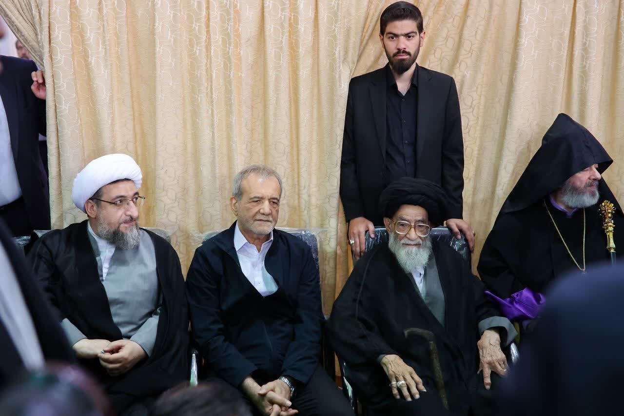 خبر در حال بروزسانی حضور سرزده رئیس‌جمهور در نخستین سالگرد شهدای خدمت در تبریز / تأکید بر ادامه راه مجاهدان اردیبهشت