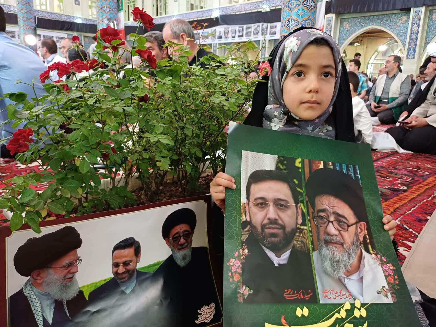 در حال بروز رسانی مراغه در سوگ