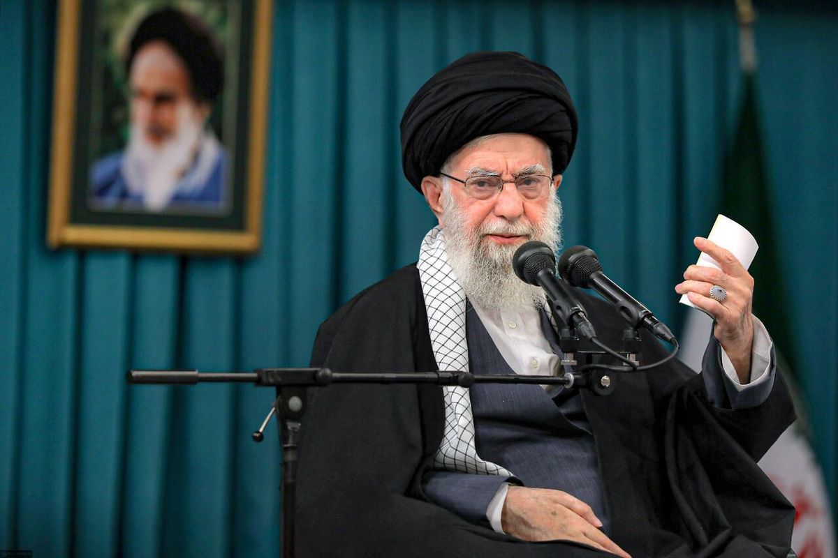 شرطی کردن جامعه به مذاکرات؛ مسیر اشتباه در عرصه دیپلماسی