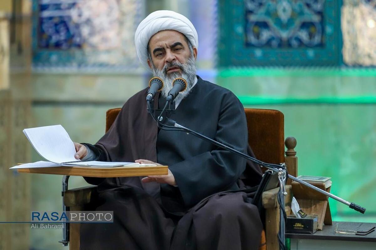 امام خمینی فقه فردی را به حوزه اجتماعی و حکومتی آوردند