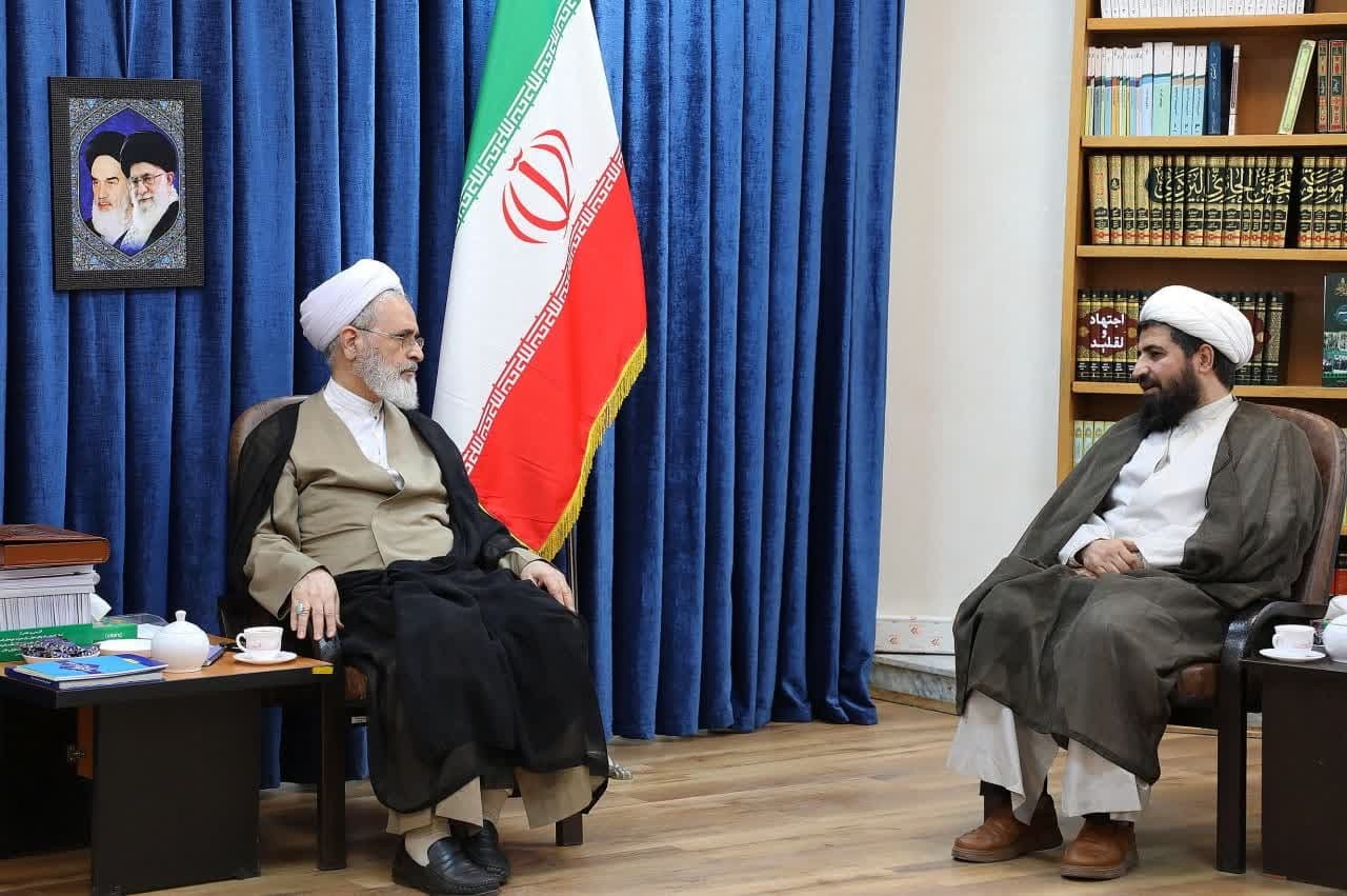 آیت‌الله اعرافی از نقش مادران در تحکیم بنیان خانواده تقدیر کرد