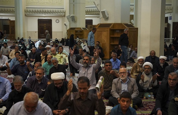 مراسم ارتحال امام در حرم شاهچراغ شیراز برگزار شد