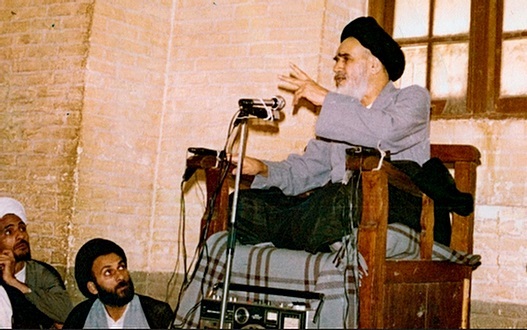 مروری بر جایگاه روحانیت در نگاه امام خمینی