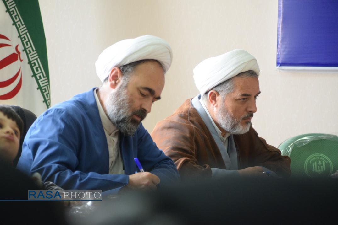 بررسی راهکارهای رسانه‌ای در جهاد تبیین و بصیرت‌افزایی در میان طلاب و نیروهای انقلابی