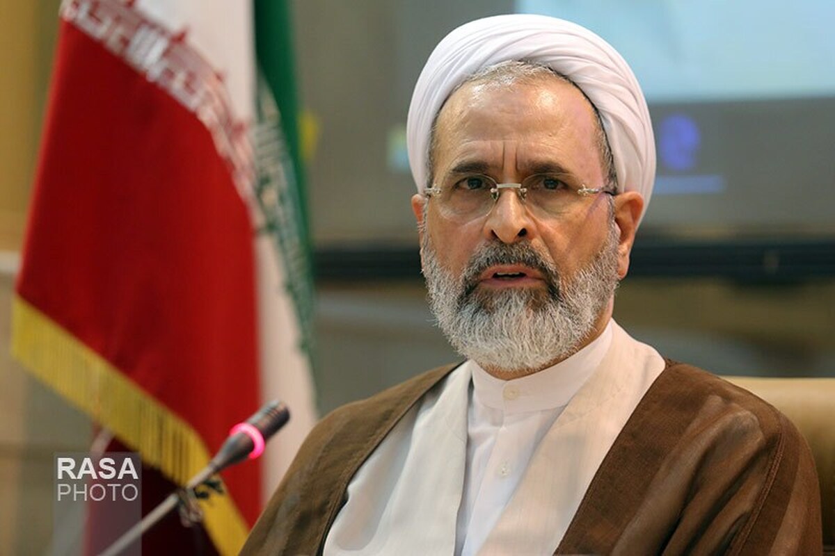 ذخایر حوزه علمیه قم معرفی شوند/ویژگیهای همایش یکصدمین سالگرد بازتأسیس حوزه علمیه قم