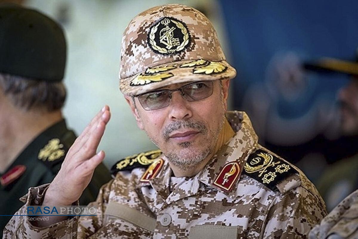 تصاویری از شهید سرلشگر باقری رئیس ستاد کل نیرو‌های مسلح