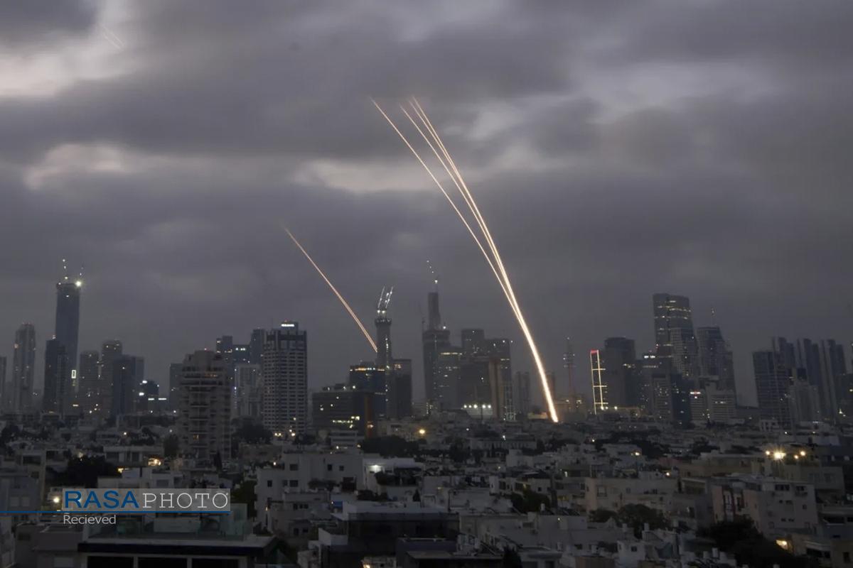 تصاویر جذاب از ویرانی‌ها در سرزمین‌ اشغالی توسط موشک‌های ایران