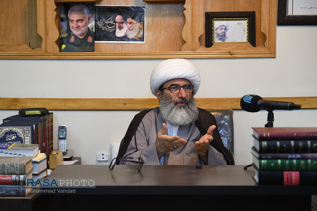 واکنش قاطع مراجع تقلید و علما نسبت به گستاخی ترامپ به رهبر انقلاب واکنش قاطع مراجع تقلید و علما نسبت به گستاخی ترامپ به رهبر انقلاب