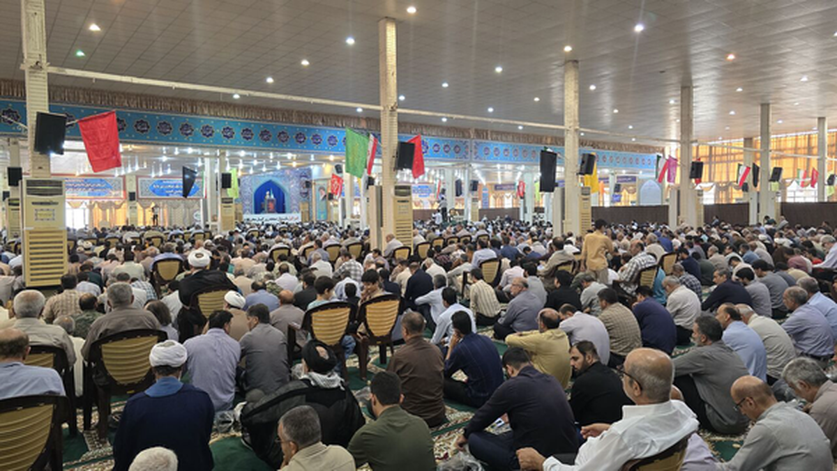 شعار ما،شعار امام حسین است؛ هَیهَاتَ مِنَّا الذِّلَّة