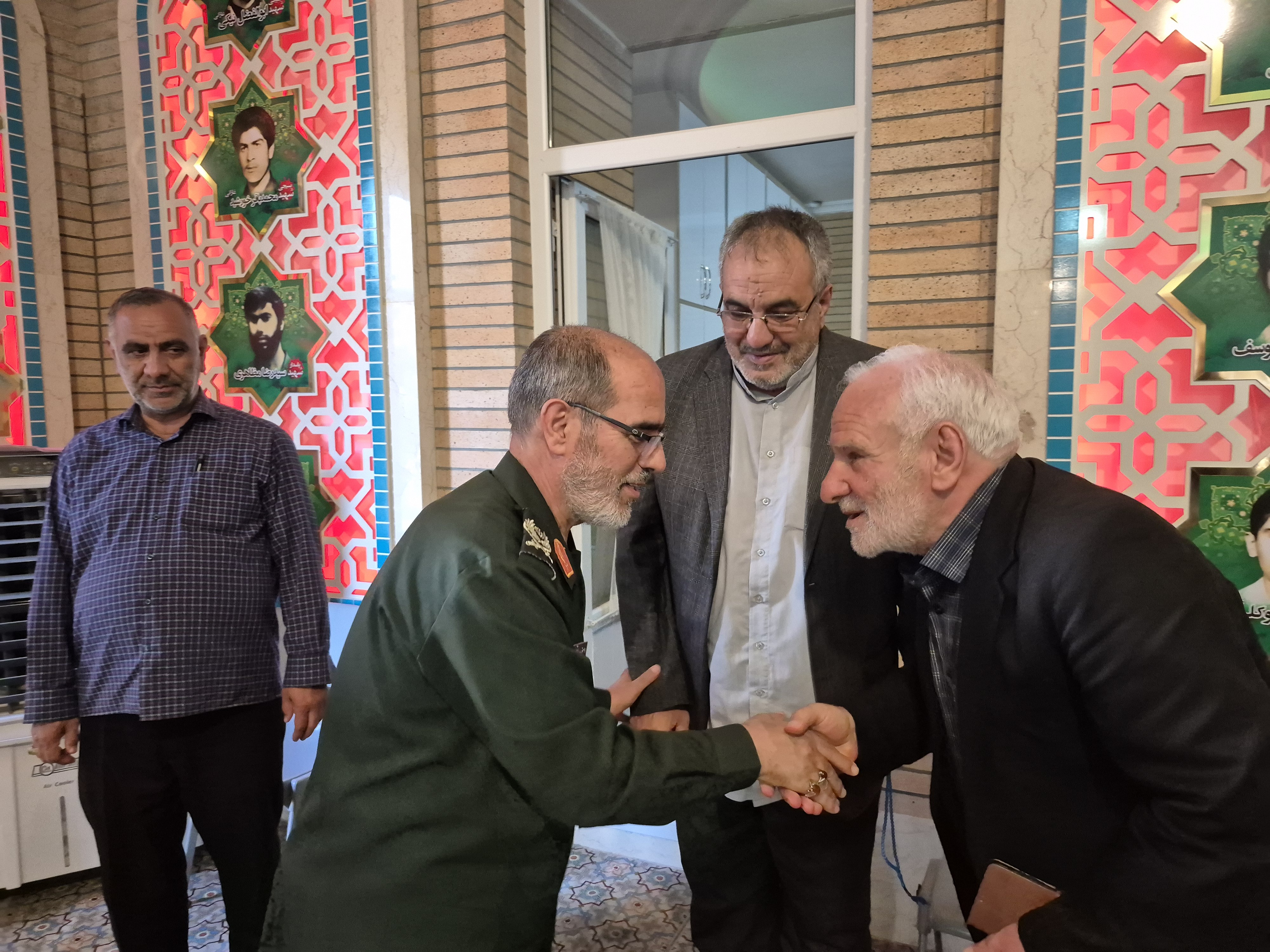 مسجد باید مرکز نشاط، خدمات و تربیت نسل آینده باشد