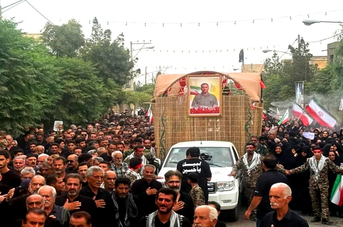 استقبال باشکوه مشکات از شهید مدافع وطن+ عکس