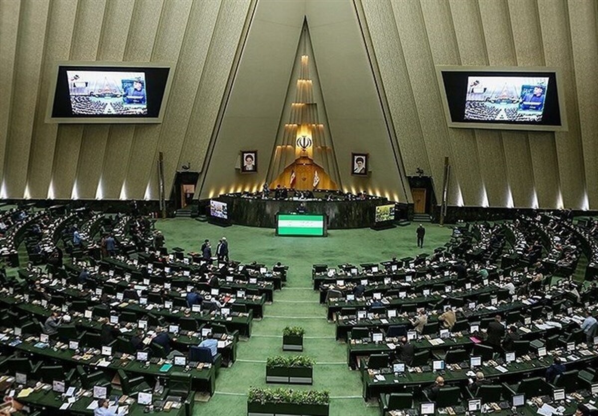 انتخاب حقوقدانان شورای نگهبان با رأی نمایندگان مجلس
