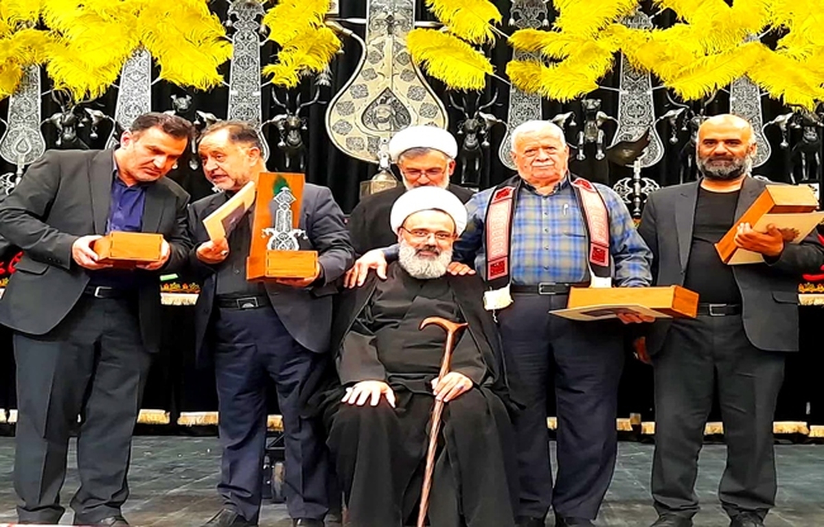 از پیرغلامان و خادمان حسینی کاشان تقدیر و تجلیل شد
