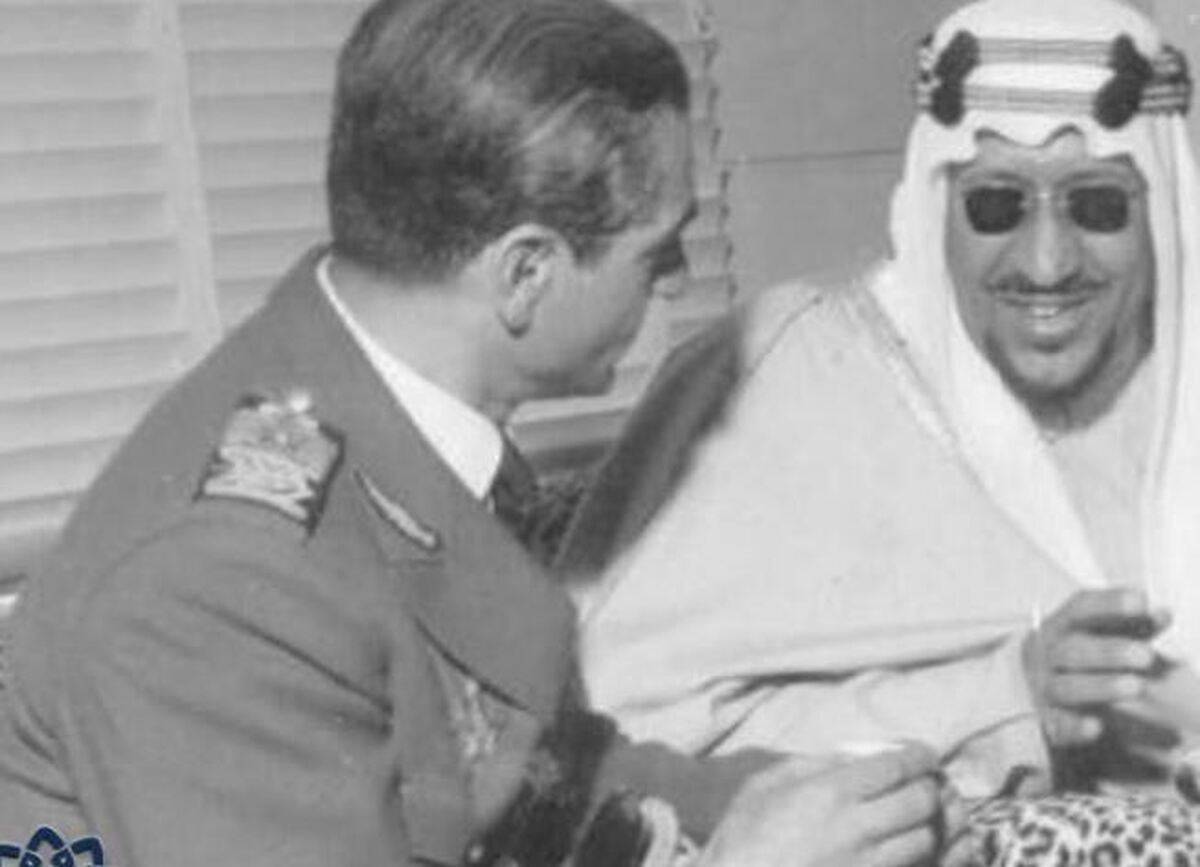 سایه‌ها یا نشانه‌ها